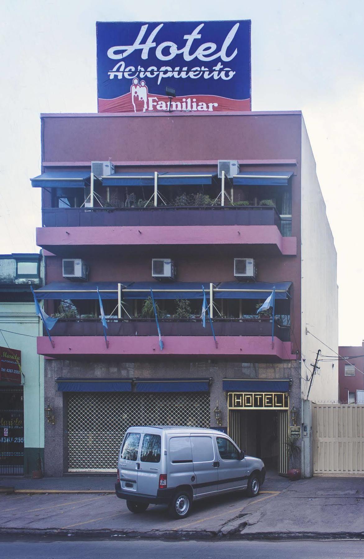 Hotel Aeropuerto Monte Grande Exterior photo